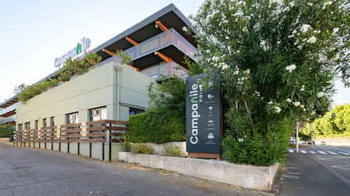 Campanile Nimes Centre - Mas Carbonnel Hotels in Caissargues