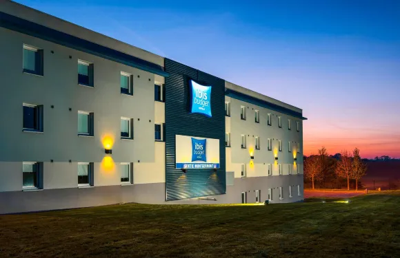 雷恩聖馬洛路宜必思快捷酒店