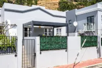 데 워터캉트  타운하우스  위스 풀 액시스 116 DWP  호텔