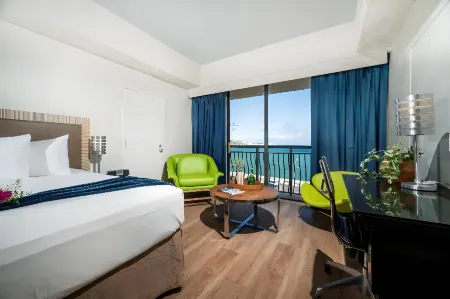 Windward Passage Hotel Отели рядом с достопримечательностью «Форт Крисчен»