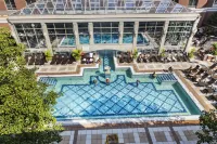 Ameristar Casino Resort Spa St. Charles - Pools