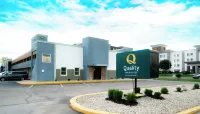 Quality Inn & Suites Hotels in Columbus