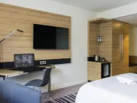 Novotel Szczecin Centrum Hotels near Central Cemetery