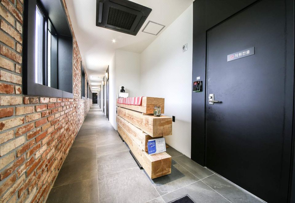 숙소 내부 인테리어 예시