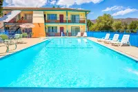 Super 8 by Wyndham Yreka Hotels in Yreka