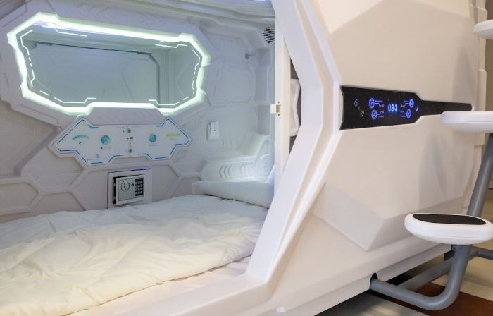 Capsule Hotel Happy lounge