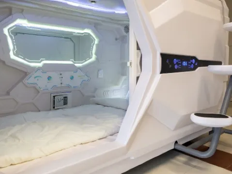 Capsule Hotel Happy lounge