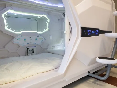 Capsule Hotel Happy lounge