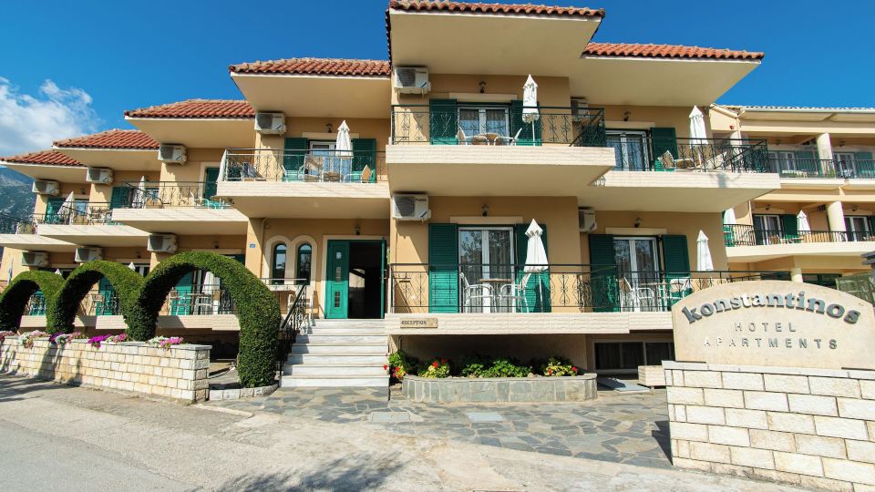 Konstantinos Hotel & Apartments 2