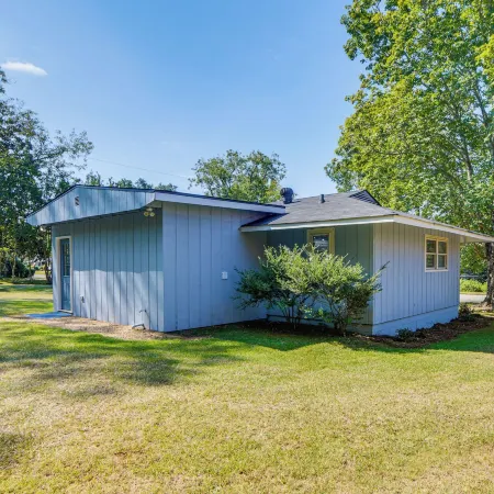 Walk to Dtwn Pine Mountain! Quiet Cottage w/ Yard