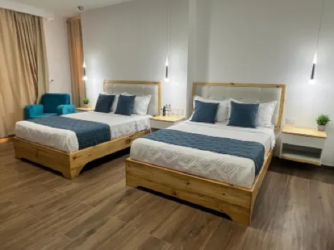 金色花園酒店及套房 酒店