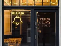 Wschodnia Elegans Aparthotel Hotels near Piotrkowska Street
