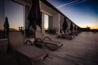 Lumeris lakeview Suites and SPA