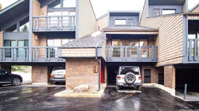 C21 Bigwood - 壯觀的鮑爾迪山景