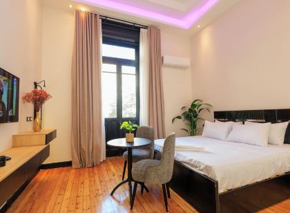 Kmt Hostel