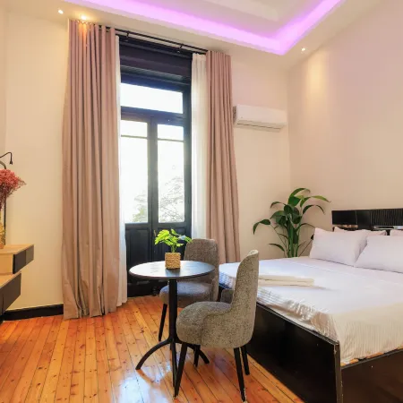 Kmt Hostel