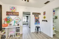 Time Machine: Games Galore in Lubbock Home By Ttu! - Homestays