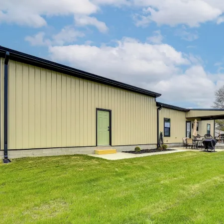 Near CU & Dtwn! Campbellsville Home w/ Game Room