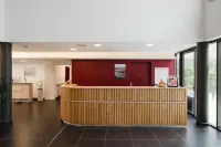Quality Suites Saint-Malo - 2-Star