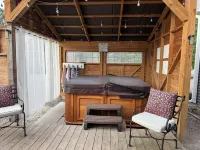 The Klinck House - Bathtub