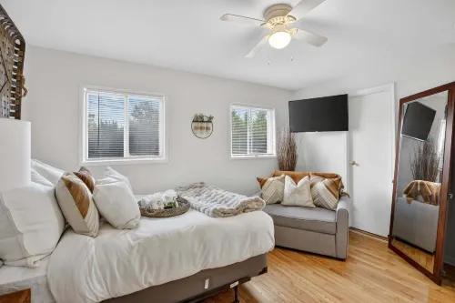 Elegant Home With Game Room Near Bwi 3 Bedroom Home Hotels in Severn