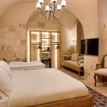 Shamas Hotel