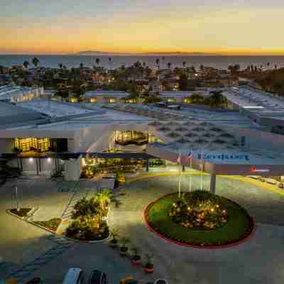 Ventura Beach Marriott Hotel Exterior