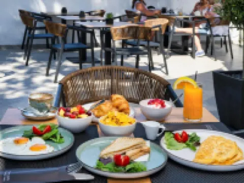 Hillside Elegance Hotels in Fira