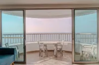 Beachfront - Hot Springs
