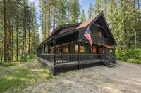 Thyme Out 2 Bedroom Home by NW Comfy Cabins by RedAwning
