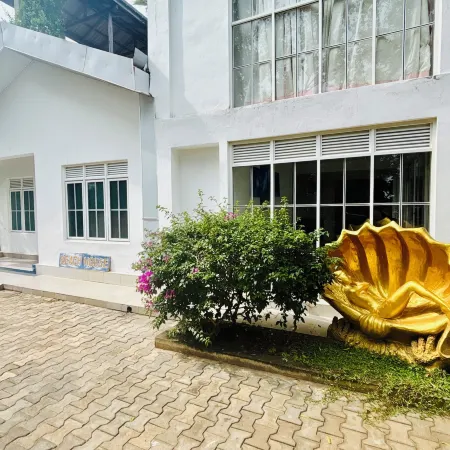 The Beach House  Nilaveli