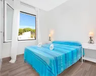 Apartment With Shared Pool for 4 People - 4-Star