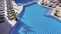 Best Western Plus Premium Inn - Pools