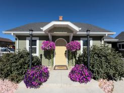 EO Bungalows – Adults Only