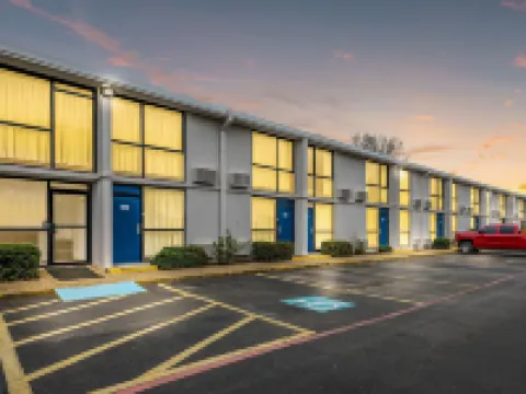 Motel 6 Henderson, TX Hotels in Henderson