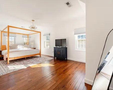 スペーシャス リトリート ウィズ ゲームルーム ノーウォークのホテル