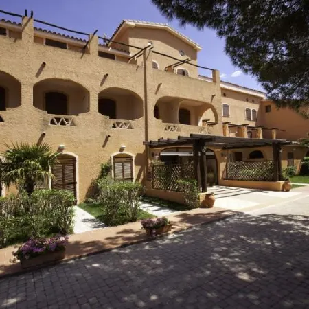 Blu Hotel Laconia Village
