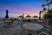 Pearl Suite, a Balcony Bayview Suite & Htd Pool - Condos