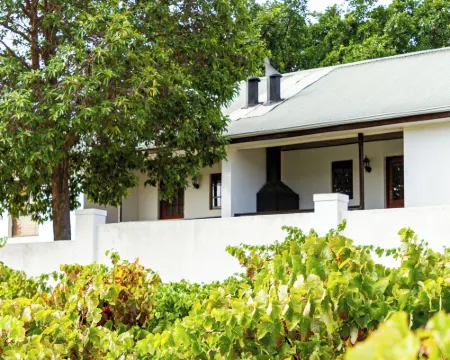 達裡亞賓客小屋 貝爾維爾酒店