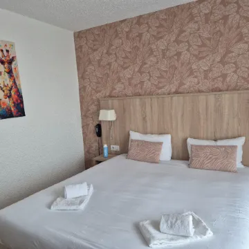 Cit'Hôtel le Quai 9