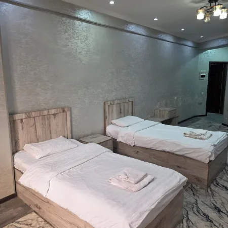 Sarvat Hotel