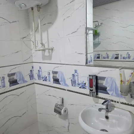 Sarvat Hotel