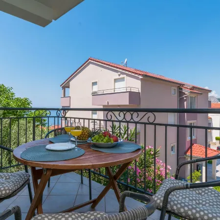 Apartments Ljiljana