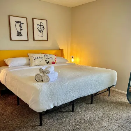 King Bed,central, Worker-friendly,longstaydiscount