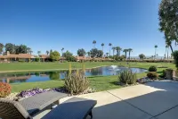 Golf Resort Getaway w/ Pool Access in Palm Desert