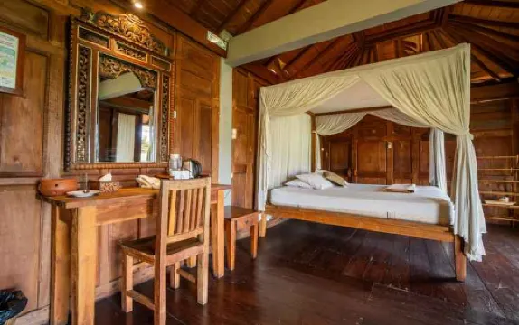 Tembi - Historical Home