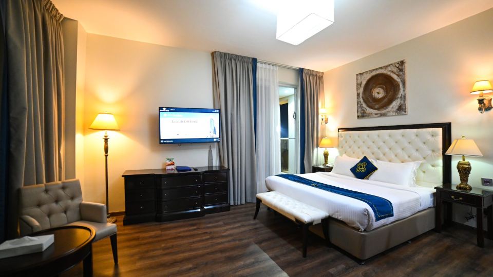 SEVEN SEAS HOTEL