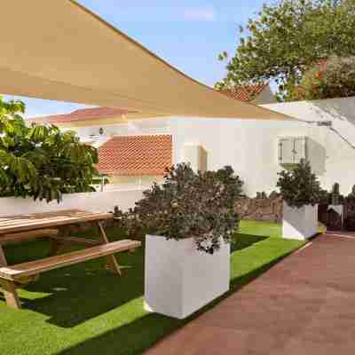 Wyndham Residences Golf del Sur Hotel Exterior