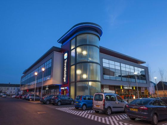 Travelodge Llanelli Central