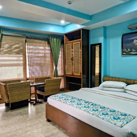 Hotel Rains Inn